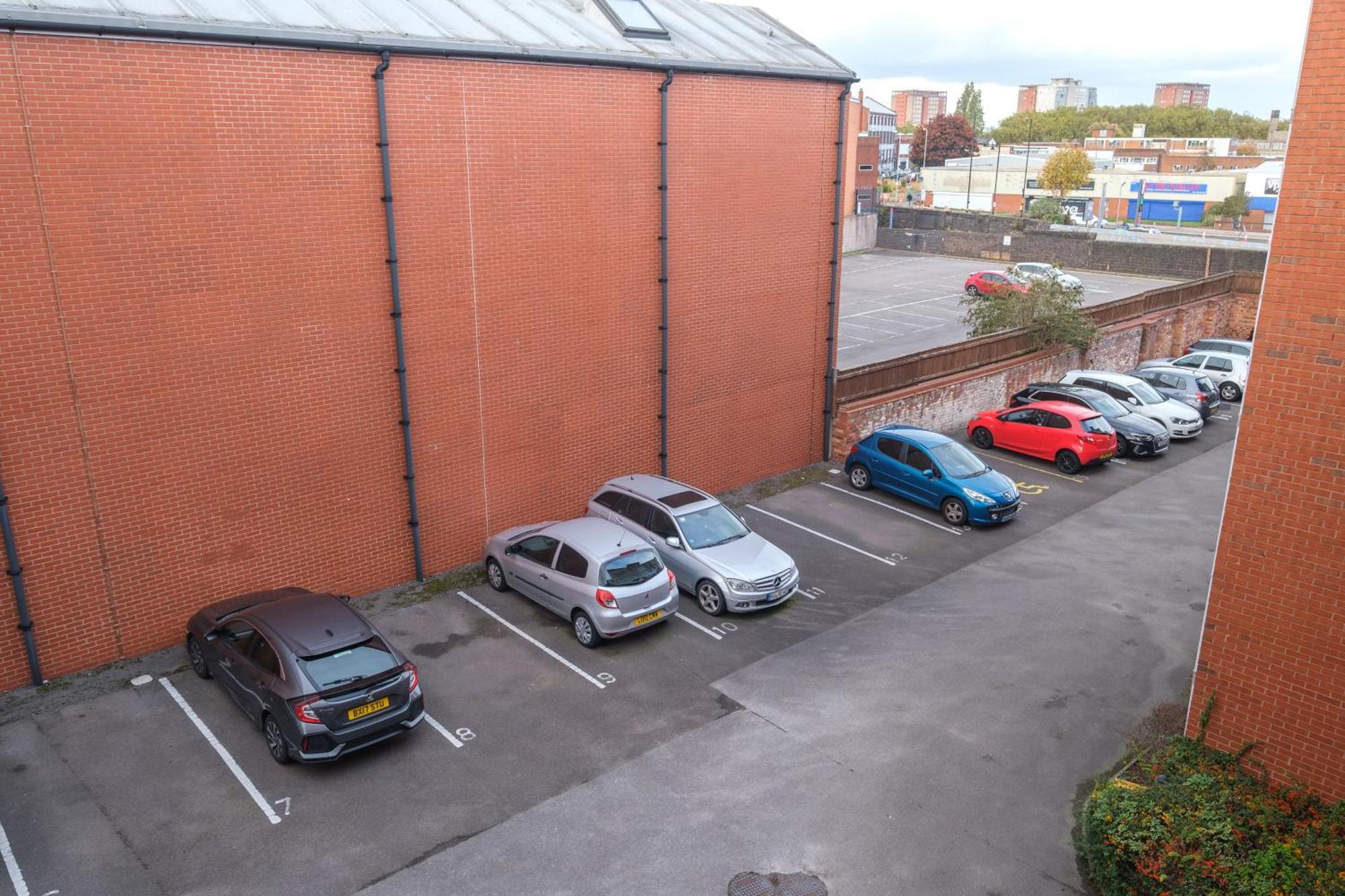 Pluxa Globe - Spacious Apartment In Jq With Parking Birmingham Exterior photo